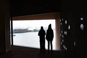 Am Fenster