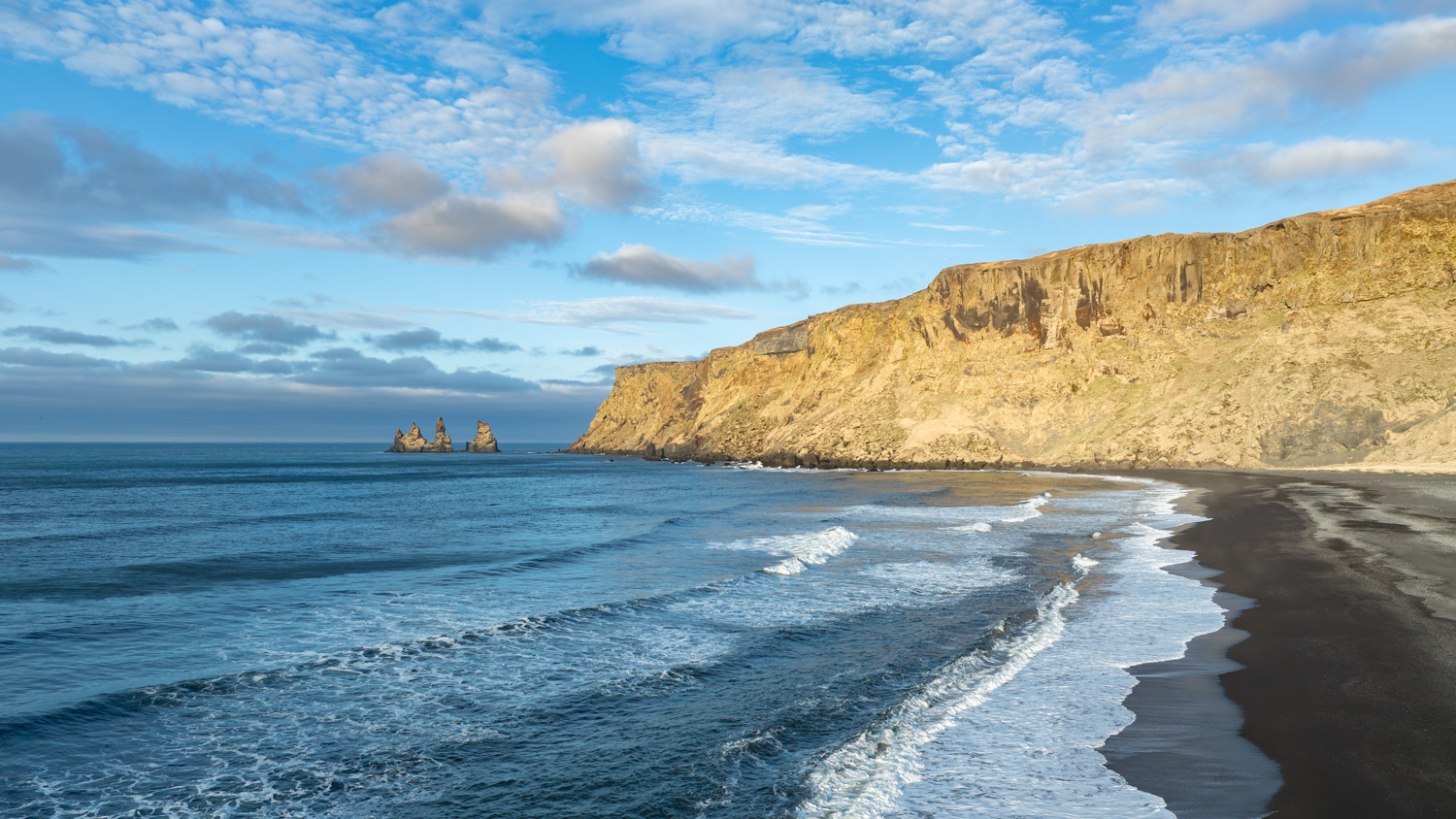 Vik Beach