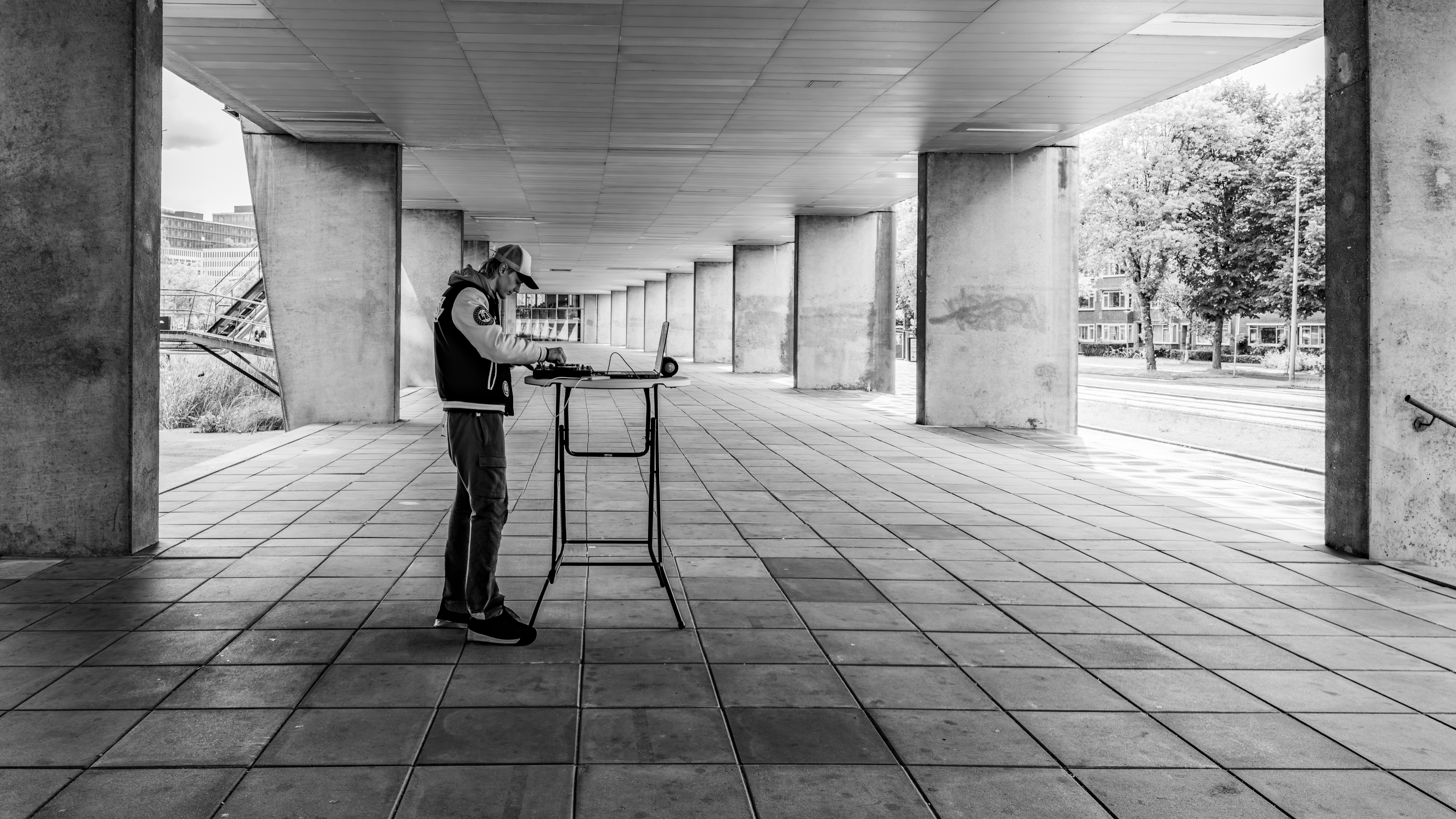 lonely disc jockey